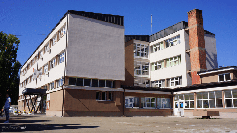 Novopazarski Gimnazijalci: Više od 80% učenika učestvuje u bojkotu nastave