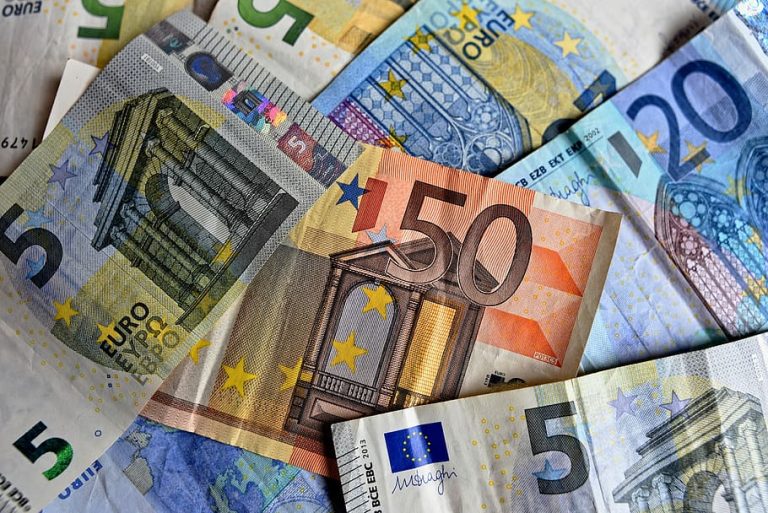 Kada počinju prijave za novčanu pomoć deci do 16 godina?