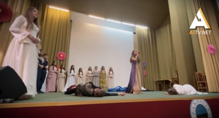 Nagrada za najbolju dramu na festivalu „Na krilima detinjstva“ pripala učenicima OŠ „Desanka Maksimović“ (VIDEO)